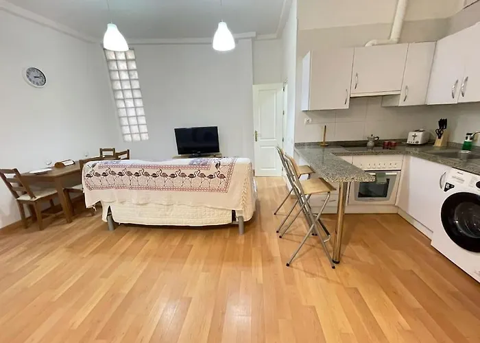 Nice Flat In Atarazanas - Souv